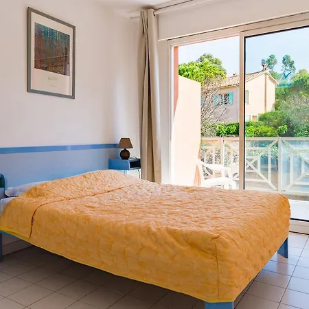 Lagrange Le Domaine Des Grands Pins 2* Saint-Raphael (Var)