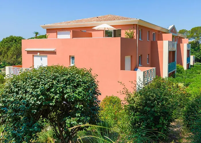 Aparthotel Lagrange Le Domaine Des Grands Pins Saint-Raphaël