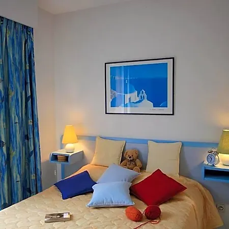 아파트호텔 Lagrange Vacances Le Domaine Des Grands Pins Saint-Raphaël