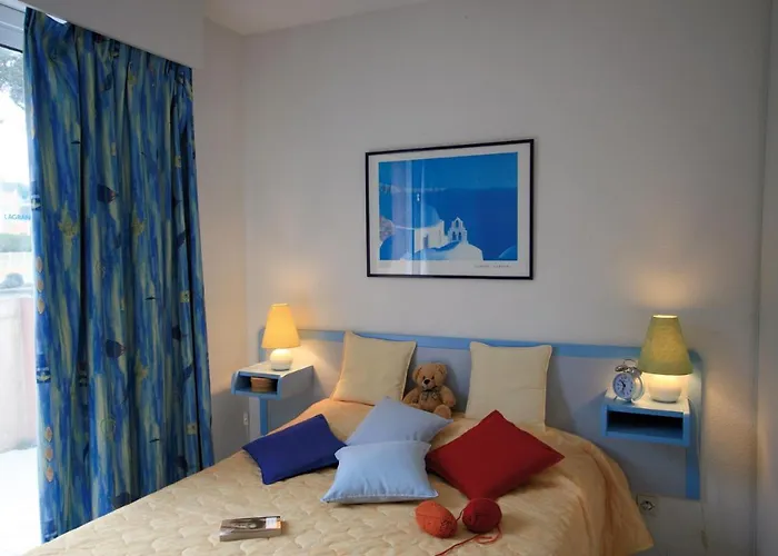 Lagrange Le Domaine Des Grands Pins 2* Saint-Raphael (Var)